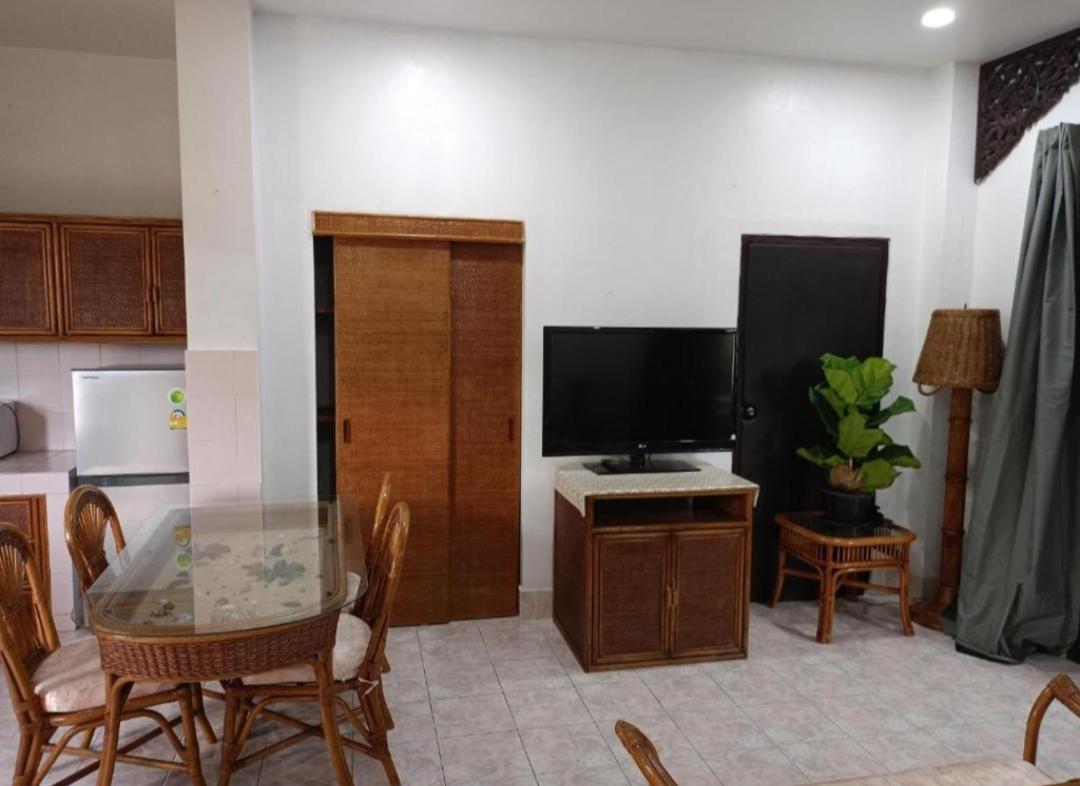 Patong Sunbeach Mansion Zimmer foto